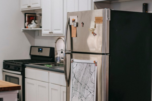 冰箱保鲜室排水孔堵塞怎么疏通啊？