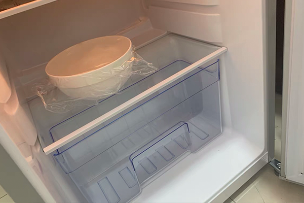 冰箱外面很烫怎么办啊